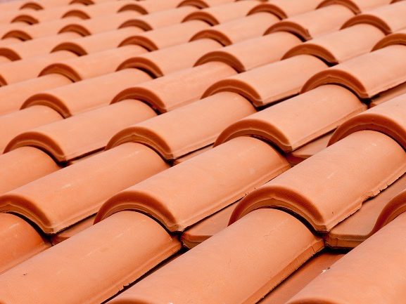 Our roofing company of highly trained roofing contractors are experts in roofing clay and concrete roofing tiles.